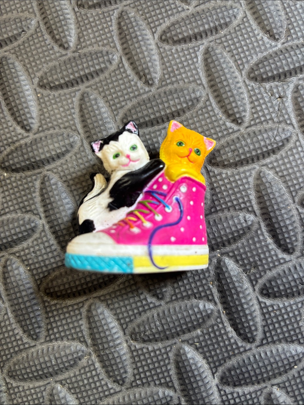 90’s Lisa Frank Sneaker Kittens Figure